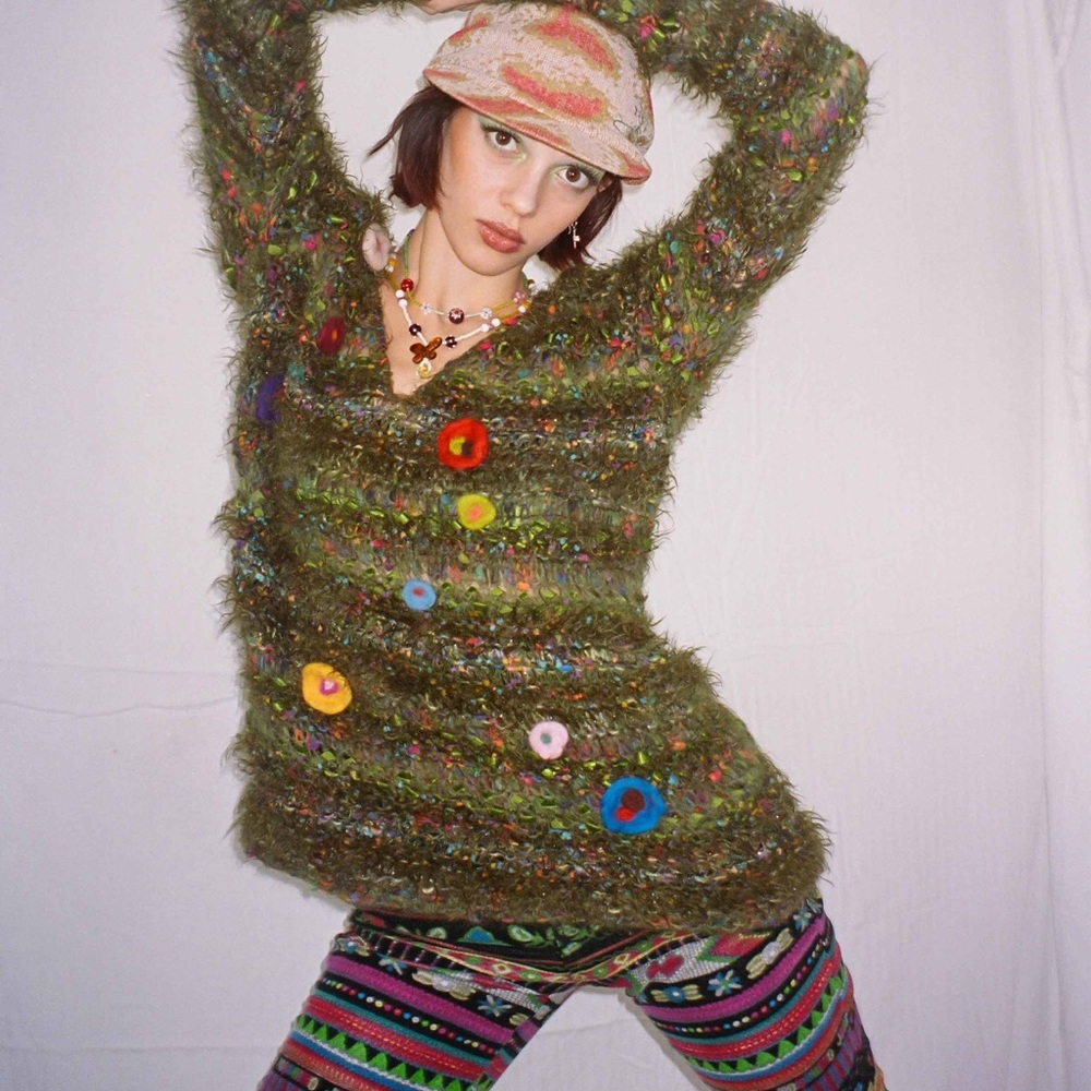 Woman’s Eyelash Sweater Sz M Italy Wool Blend Felted Embellishments Embroidered